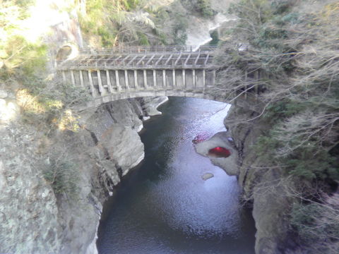 e0180472_1332060.jpg