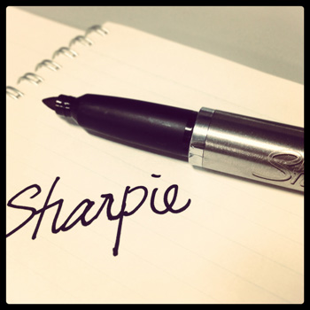 ちょっと高級なシャーピー（Sharpie Stainless Steel Pen）_c0060143_2149571.jpg