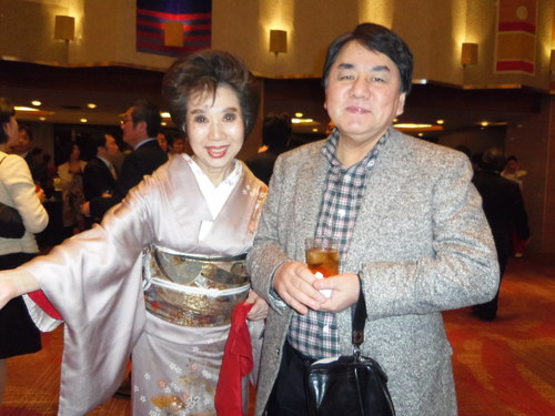 今夕は、光文社三賞の贈呈式・祝賀パーティへ・・・。_c0198869_2252973.jpg