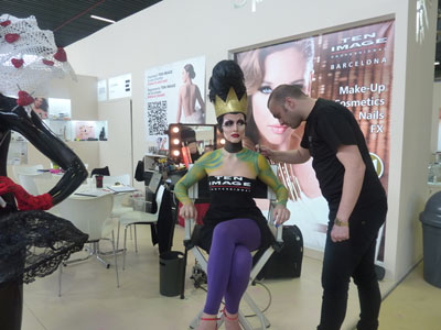 CosmoProf －コスメ展示会通訳－_e0209378_2372499.jpg