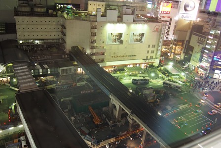 渋谷駅そばの「すき間」（東急東横線と副都心線直通の傍らで）_e0091712_100346.jpg