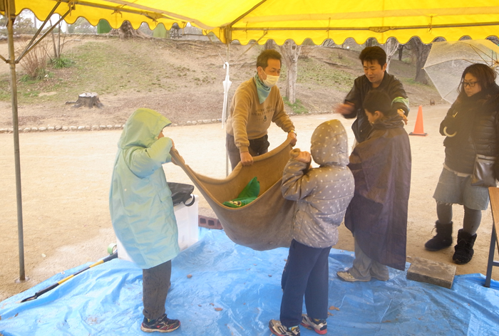 『住之江区防災フェア×イザ！カエルキャラバン！×ぼうさいカフェ in 住之江公園』_c0036272_12371837.jpg