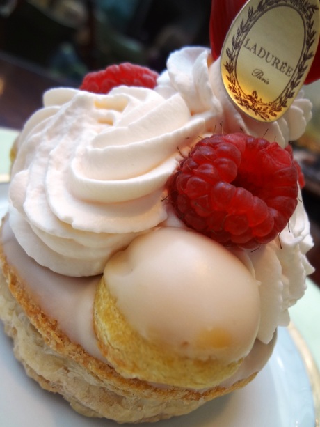 ラデュレな日々 Jounees en Laduree_a0284783_0504172.jpg