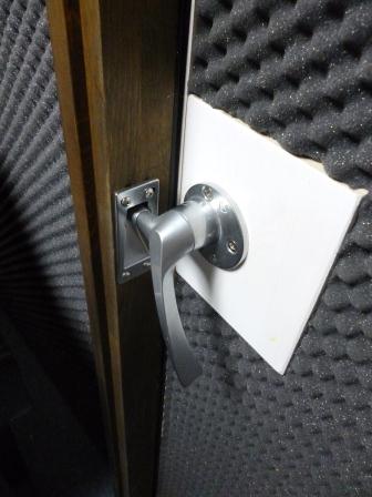「10歩 1050円」?N様(相模原市)ご依頼レンタル防音室2畳タイプ(HS-2)Newバージョンです!② _b0207974_9231847.jpg