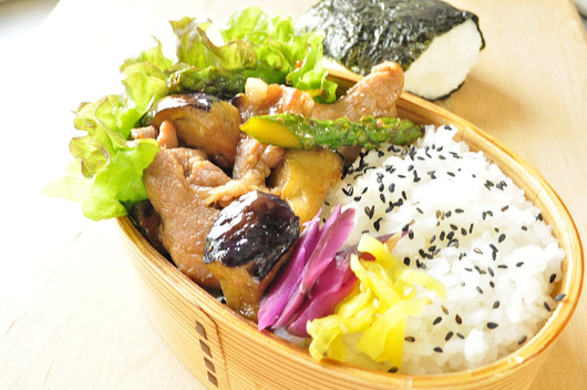 焼肉のタレで焼いたお弁当_b0171098_7224436.jpg
