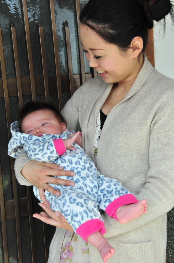 どきっ 三女が赤ちゃんを 白秋の黄昏 どきっ 三女が赤ちゃんを 白秋の黄昏