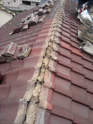 板橋区赤塚で瓦屋根修理工事。_c0223192_18443078.jpg