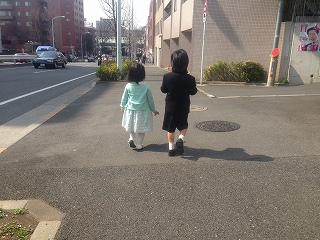 常識的な教育システムに革命を起こそう_d0065558_1051197.jpg