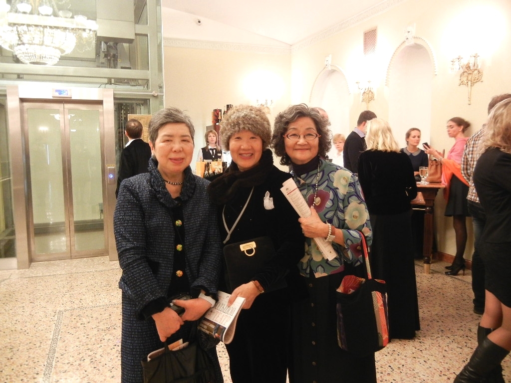 13,3,20(水)ロシア旅⑱モスクワの夜は更けゆく♪②_f0060461_17543485.jpg