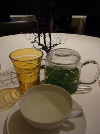 フレンチ エディション コウジ シモムラの美学_a0138976_2118877.jpg