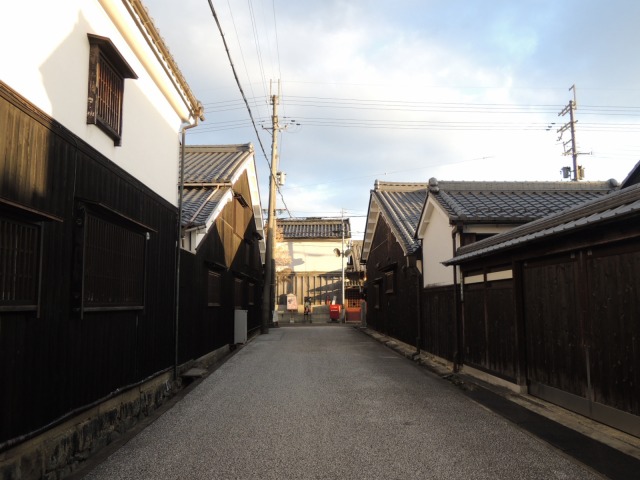 近江八幡の古い町並み その2 伝統的建造物群保存地区の永原町通り Kano空感設計のあすまい空感日記 近江八幡の古い町並み その2 伝統的建造物群保存地区の永原町通り Kano空感設計のあすまい空感日記