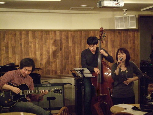 f0248078_111172.jpg