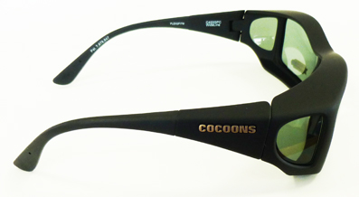 メガネの上からかけるオーバーグラスCOCOONS(コクーンズ)新色&偏光調光モデル入荷！_c0003493_12562934.jpg
