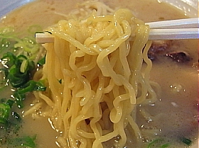 大阪天満宮　ラーメン　『薩摩っ子ラーメン 総本店』_d0022799_19441569.jpg