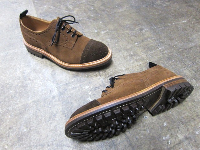 Tricker\'s ・・・ Country BROGUE Lo (COFFEE Burnished) 嬉しい再入荷!★!_d0152280_0121777.jpg
