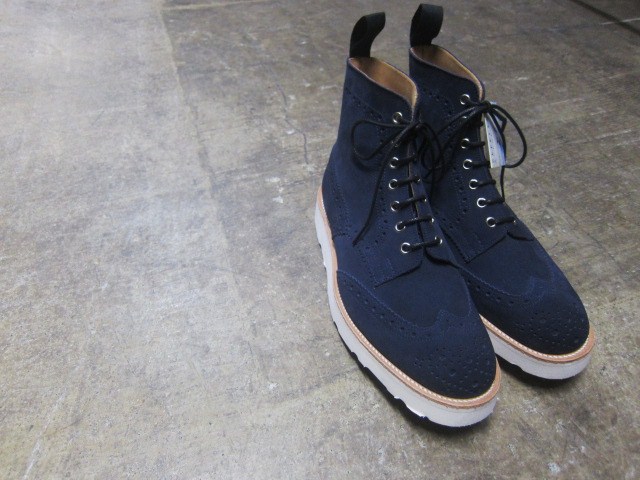 Tricker\'s ･･･ Country BROGUE Lo (COFFEE Burnished) 嬉しい再入荷！★！_d0152280_0131252.jpg