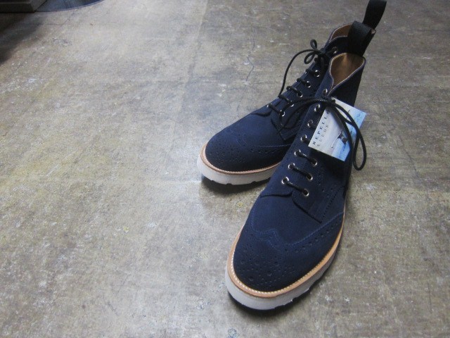 Tricker\'s ・・・ Country BROGUE Lo (COFFEE Burnished) 嬉しい再入荷!★!_d0152280_0131278.jpg
