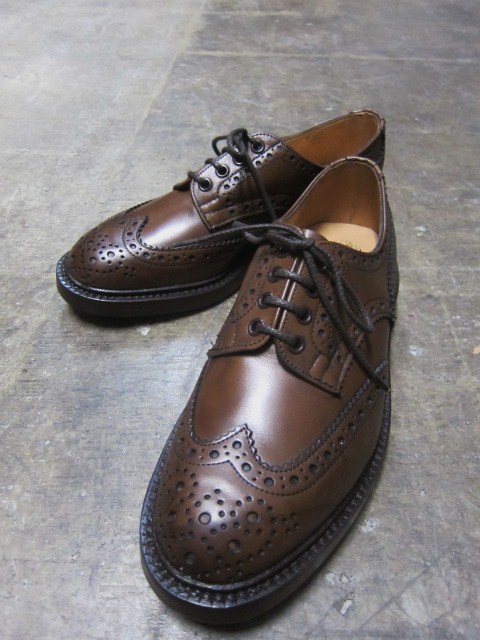 Tricker\'s ･･･ Country BROGUE Lo (COFFEE Burnished) 嬉しい再入荷！★！_d0152280_045448.jpg