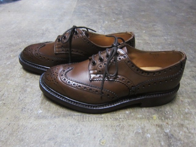 Tricker\'s ・・・ Country BROGUE Lo (COFFEE Burnished) 嬉しい再入荷!★!_d0152280_052034.jpg