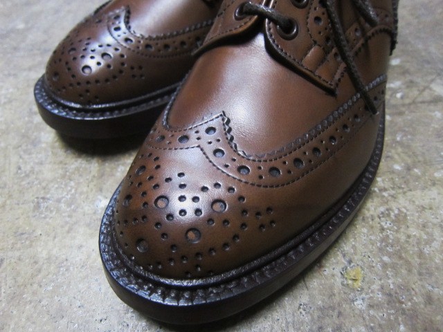 Tricker\'s ･･･ Country BROGUE Lo (COFFEE Burnished) 嬉しい再入荷！★！_d0152280_054078.jpg