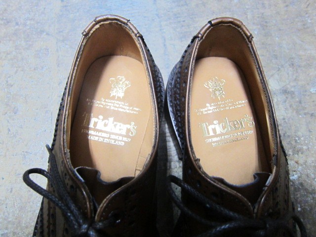 Tricker\'s ・・・ Country BROGUE Lo (COFFEE Burnished) 嬉しい再入荷!★!_d0152280_054172.jpg