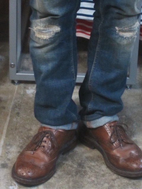 Tricker\'s ・・・ Country BROGUE Lo (COFFEE Burnished) 嬉しい再入荷!★!_d0152280_072963.jpg