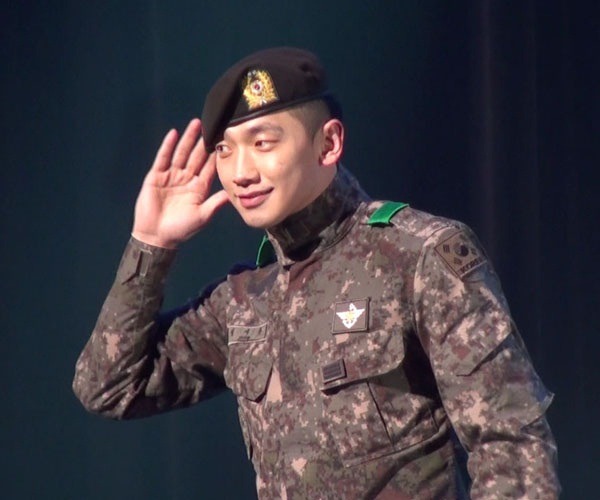 Rain 130320韓国ベトナム修交20周年記念　本日も登場予定_c0047605_12086.jpg