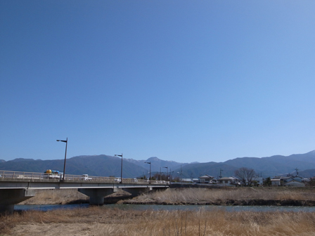 雲ひとつなくきれいな空_a0014840_495813.jpg