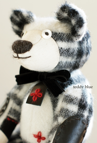 teddy monotone shaggy  モノトーンシャギーなテディ_e0253364_21493954.jpg