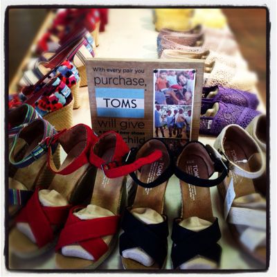 TOMS new color !!_e0186268_12231331.jpg