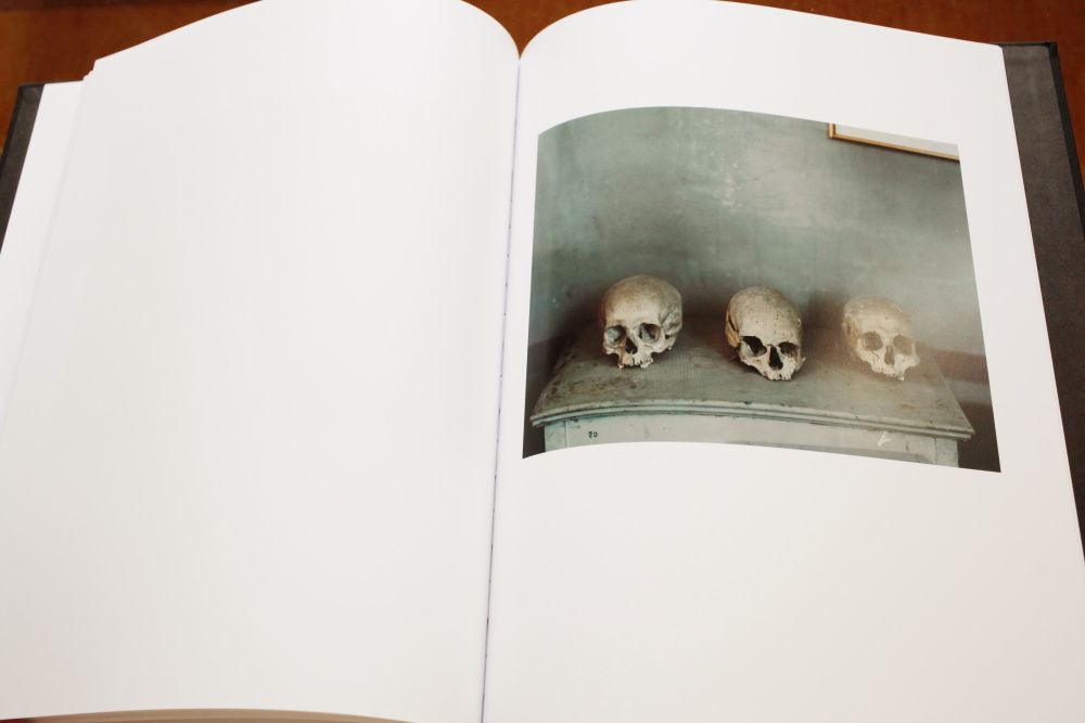 鈴木理策 Risaku Suzuki 「Atelier of Cézanne」 : roshinbooks.blog