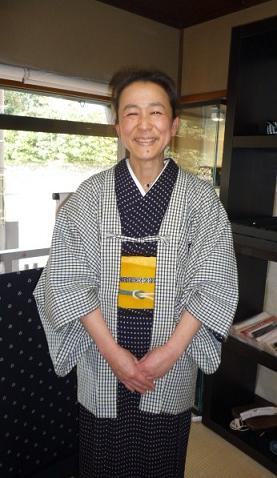 色大島に桜の帯・野田淳子さん・「桂樹庵」岡田さん_f0181251_1529445.jpg