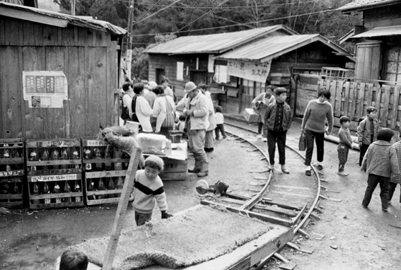 魚梁瀬森林鉄道で暮らした人たちの風景です_f0231460_1333246.jpg