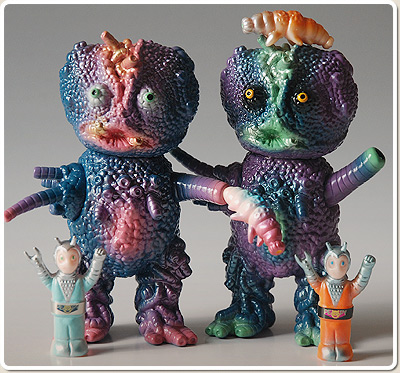 MEDICOM TOY - 異次元怪獣ビラト＆首領ゾルファール<br