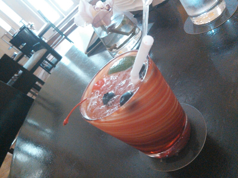 Post BarFullerton Hotel よく飲むオバチャン☆本日のメニュー