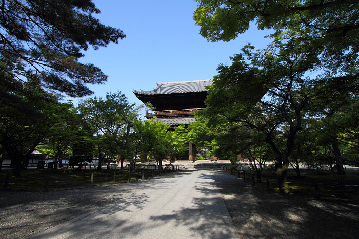 新緑の哲学の道巡り －南禅寺－_b0169330_10523746.jpg