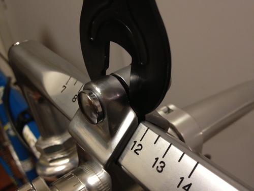 スライダーステム＋ブルホーンハンドル＝入れるの難しい♫ : ピスト