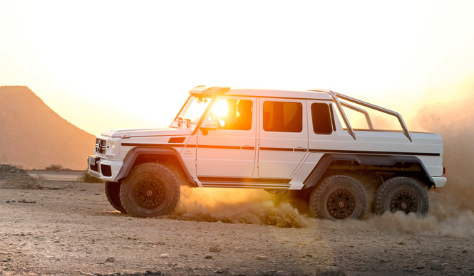 メルセデスベンツ Gクラスに6輪車 Unknown Life メルセデスベンツ Gクラスに6輪車 Unknown Life