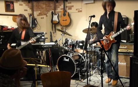 3月23日は、今年初めてのカラフルZOEライブでした!_e0188087_11123049.jpg