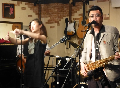 3月23日は、今年初めてのカラフルZOEライブでした!_e0188087_14363293.jpg