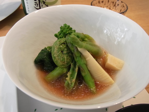 今月のお酒に合わせてのクラスは「美味しいお酒と春色の肴」の饗宴でした (記:藤本 洋子)_a0195310_1932568.jpg