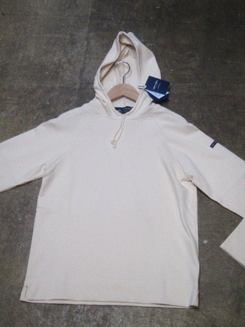 St.James ・・・ ピカソも愛したNAVAL 限定・WAPPEN 。。。& お知らせ..._d0152280_142183.jpg