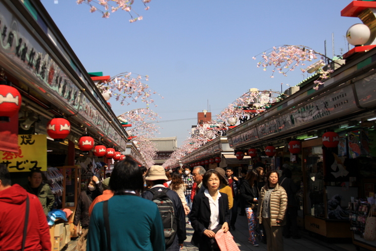 浅草寺境内春模様_d0248502_964038.jpg