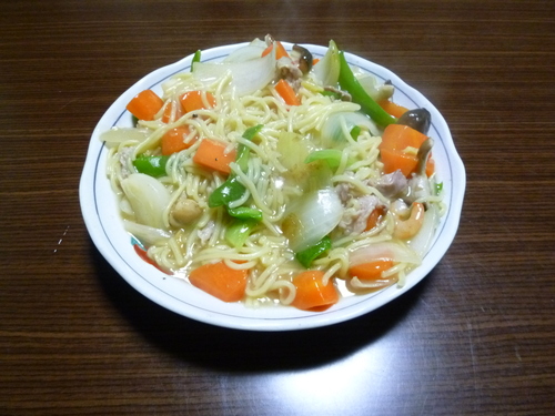 野菜蕎麦　と　ほうれん草の胡麻和え と 出汁殻の佃煮_b0118673_22492261.jpg