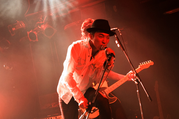 Live!!!_e0182444_13562918.jpg