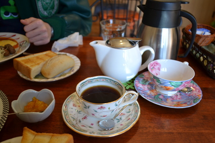 軽井沢　「ストーブカフェ・オキザリス」のモーニング　　2013_d0264817_17543442.jpg