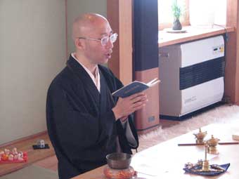 f0086827_0293932.jpg