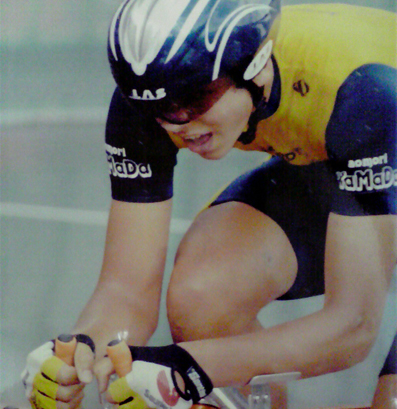 日本大学自転車競技部・吉田海李(よしだ かいり)選手を金栄堂でサポート!_c0003493_10225436.jpg