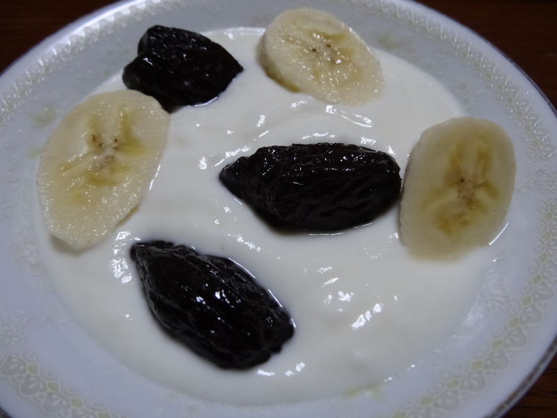 野菜サラダ、鯖の味噌煮、野菜炒め、カレーソース、春雨の冷やし中華です。_c0225997_23262182.jpg