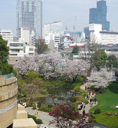 広尾(2) 有栖川公園桜・地域紹介_e0279107_10515973.jpg